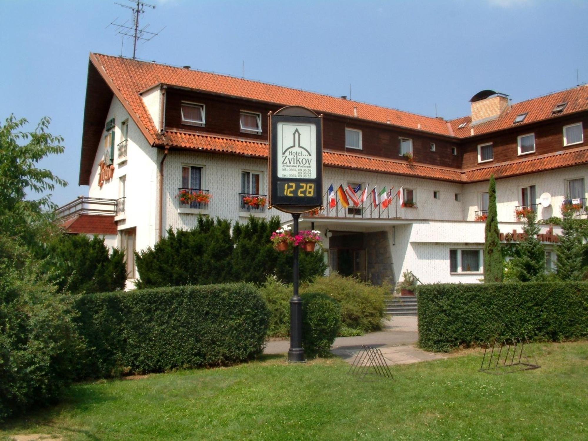 Resort Hotel Zvikov Звиковске Подгради Экстерьер фото